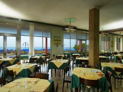 Hotel London Τζεσόλο Λίντο