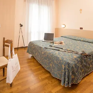 Trevi Szálloda